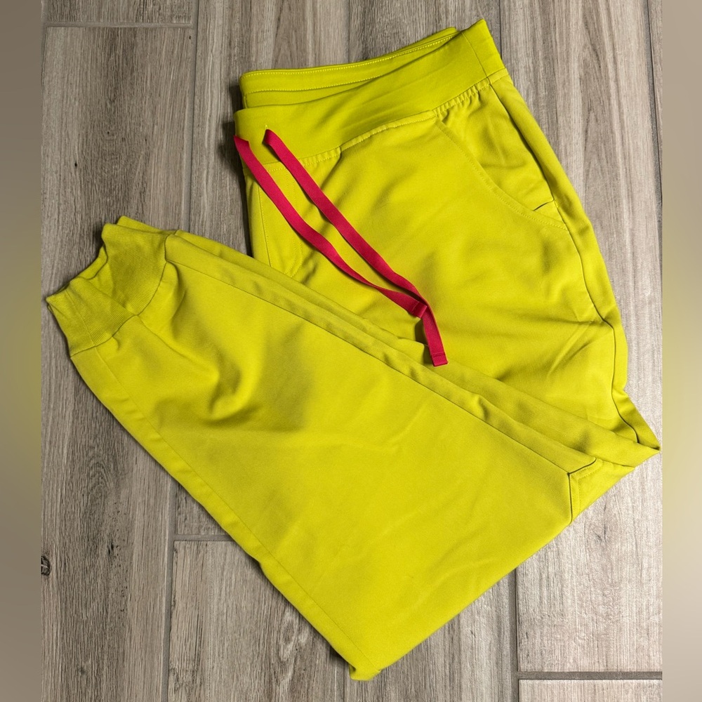 🍋‍🟩 Figs Women's Limeade Lime Green Zamora Jogger Scrub Pants NWOT PO4019